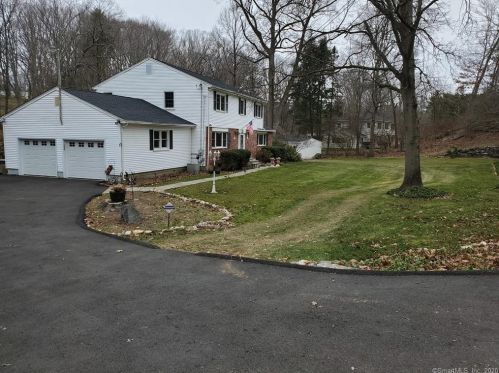 45 Mianus Rd, Stamford, CT 06902-1307