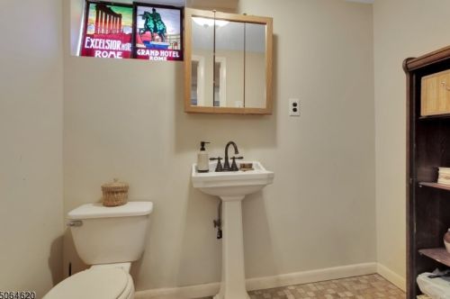 17 Glenwood Ave, Bloomfield NJ  07003-2201 exterior