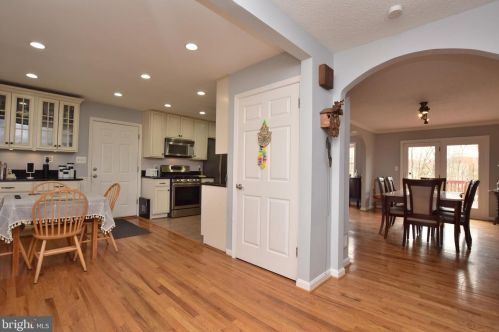 5770 Benford Dr, Haymarket, VA 20169-2503