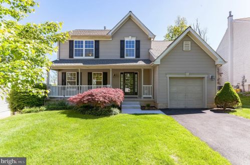 1613 Deer Run Dr, Jamison, PA 18929-1774
