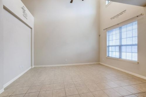 672 Greenville Ave, Richardson TX  75081-4111 exterior