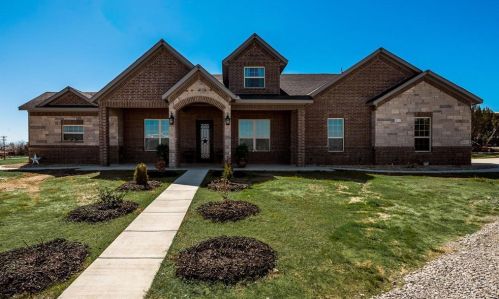 6390 Veal Station Rd, Weatherford, TX 76085-3747