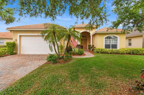 411 Sheffield Cir, Port Saint Lucie, FL 34983-3423
