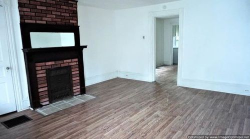 7526 Dickson St, Pittsburgh, PA 15218-2506