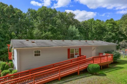 1599 Us Route 30, Hookstown, PA 15050-1559