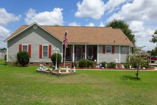 8137 Rockfish Rd, Raeford, NC 28376-5603