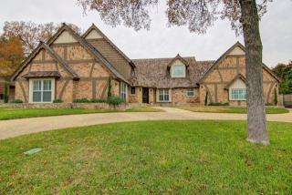 2920 Deerwood Dr, Waco, TX 76710-1817