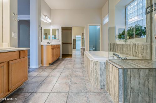 5330 Angela Dr, Scottsdale AZ 85254-6409 exterior