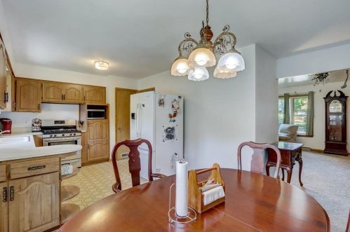 7119 Lakefield Dr, Milwaukee WI  53219-4025 exterior