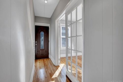 857 Noble Ave, Bridgeport CT 06608-1049 exterior