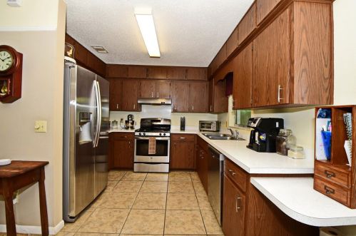 445 Sheridan Ave, Deland, FL 32720-5066
