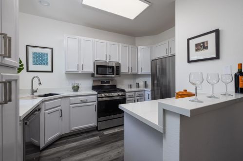 140 Troon Way, Princeton By The Sea, CA 94019-2295