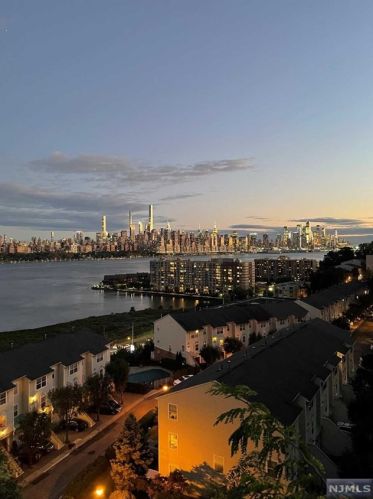 8600 Boulevard, North Bergen NJ  07047-6004 exterior