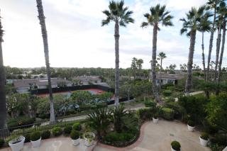 59 Ocean Vis, Newport Beach CA  92660-6207 exterior