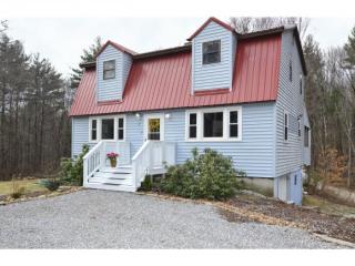 33 Orchard Hill Rd, Weare NH  03281-5941 exterior