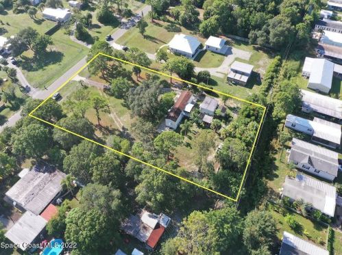 8170 Pine Ridge Trl, Sebastian, FL 32976-2503
