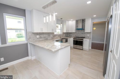 1865 Greymont St, Philadelphia PA  19116-3829 exterior