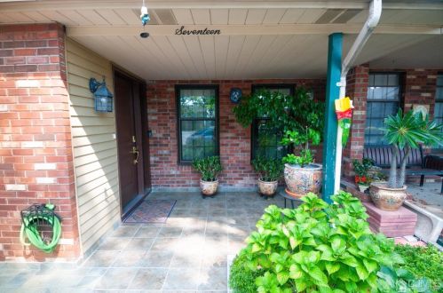 17 Paine Ct, East Brunswick, NJ 08816-4073