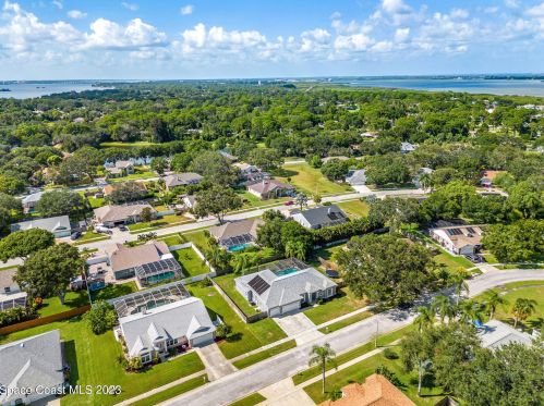 816 Brookstone Dr, Merritt Island FL  32952-4141 exterior