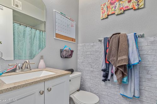 5222 41st Dr, Phoenix AZ  85019-2411 exterior