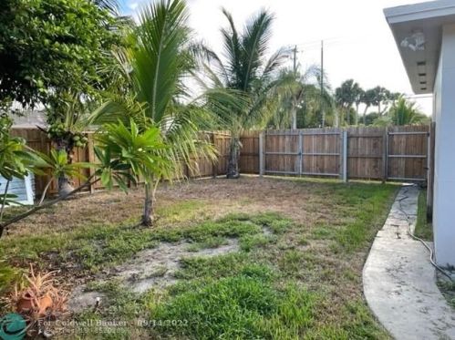 1200 2nd Ave, Dania Beach FL  33004-4601 exterior