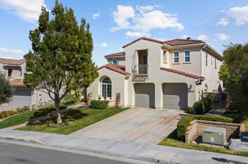 26828 Stonegate Dr, Santa Clarita, CA 91381-0660