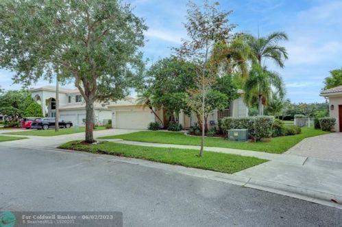 1050 168th Ave, Hollywood, FL 33028-1484