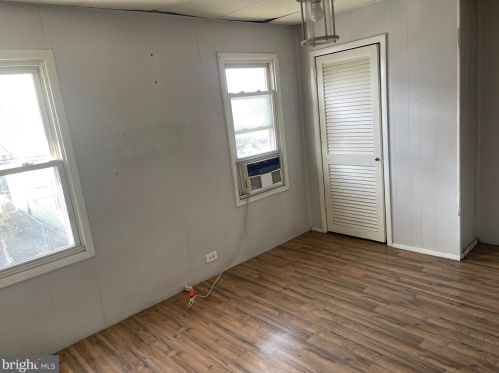 305 Morris St, Gloucester NJ  08030-1448 exterior