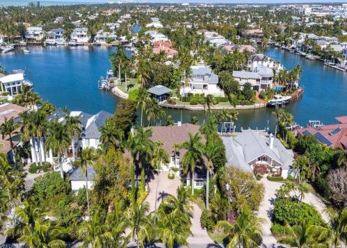 375 21 Ave, Naples FL 34116-5721 exterior