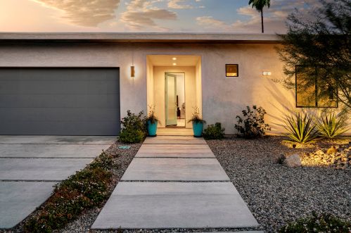 1507 San Jacinto Way, Palm Springs CA  92262-5807 exterior