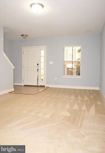 4306 Potomac Highlands Cir, Triangle VA  22172-1787 exterior