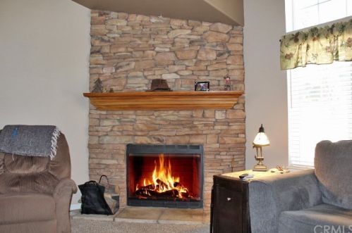 1045 Wendy Ave, Big Bear City CA  92314-9612 exterior