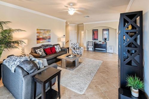 9116 Napoli Ct, Naples, FL 34113-7797