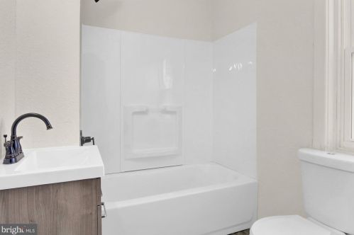 1505 Allison St, Harrisburg PA  17104-3138 exterior