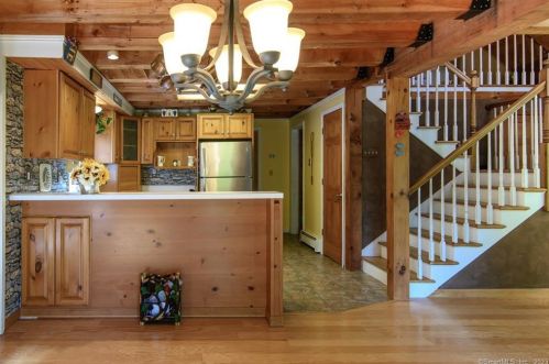 539 Cornwall Bridge Rd, West Woods CT  06069-2525 exterior