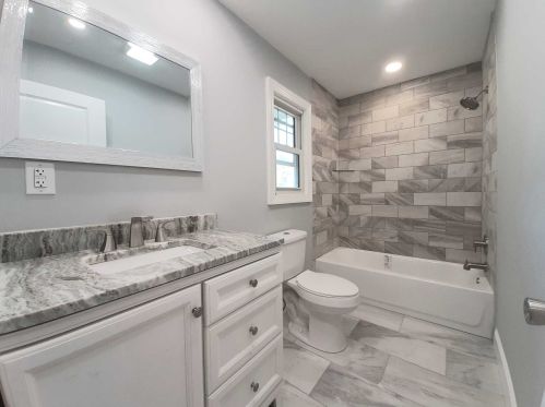 12 Field Ct, Poughkeepsie NY  12601-5209 exterior