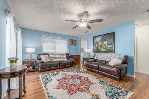 8407 Winter Gdn Pkwy, Fort Pierce FL  34951-1858 exterior