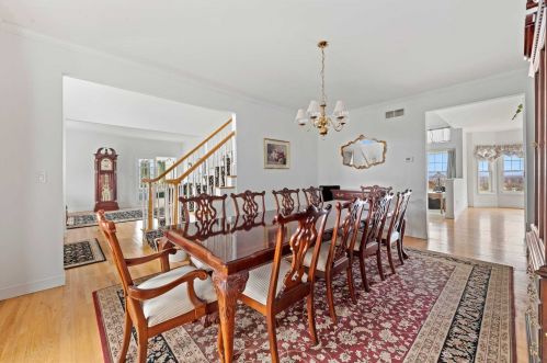 204 Roosevelt Dr, Poughquag NY  12570-5244 exterior