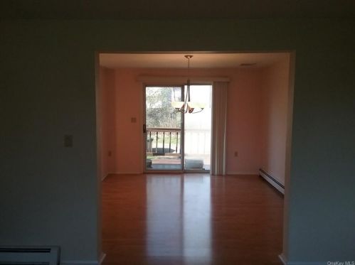 15 Maplewood Dr, Middletown NY  10940-6689 exterior