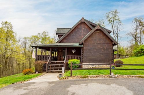 11 Sposato Rd, Amity, PA 15311-1219