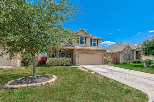 2238 Oak Circle Dr, Conroe, TX 77301-3181