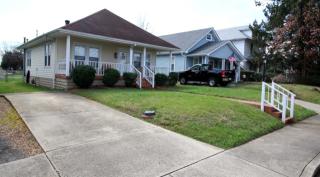2424 Adams St, Ashland, KY 41102-6002