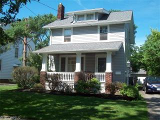190 Gibson St, Berea, OH 44017-1524