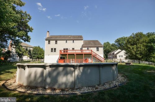 239 Hawkes Ct, Hockessin DE  19707-1351 exterior