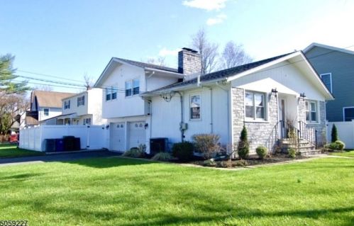 2214 Mountain Ave, Scotch Plains, NJ 07076-1304