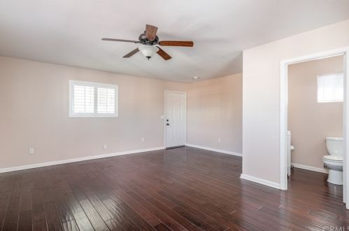 315 33rd St, Newport Beach CA  92663-3131 exterior