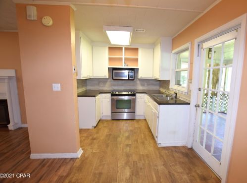 5263 Cotton St, Graceville FL  32440-2533 exterior