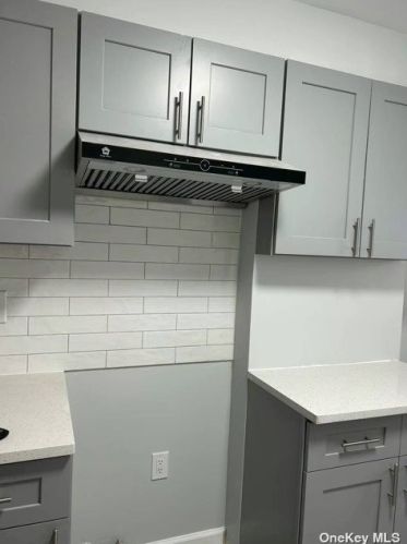 87-04 85th St, Jamaica, NY 11421-1210