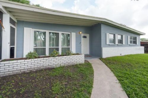 5927 Forest Grove Blvd, Orlando, FL 32808-2420