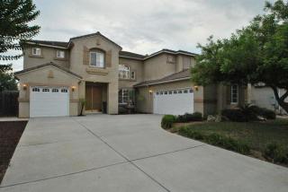 2589 Granada Ave, Fresno, CA 93720-4614